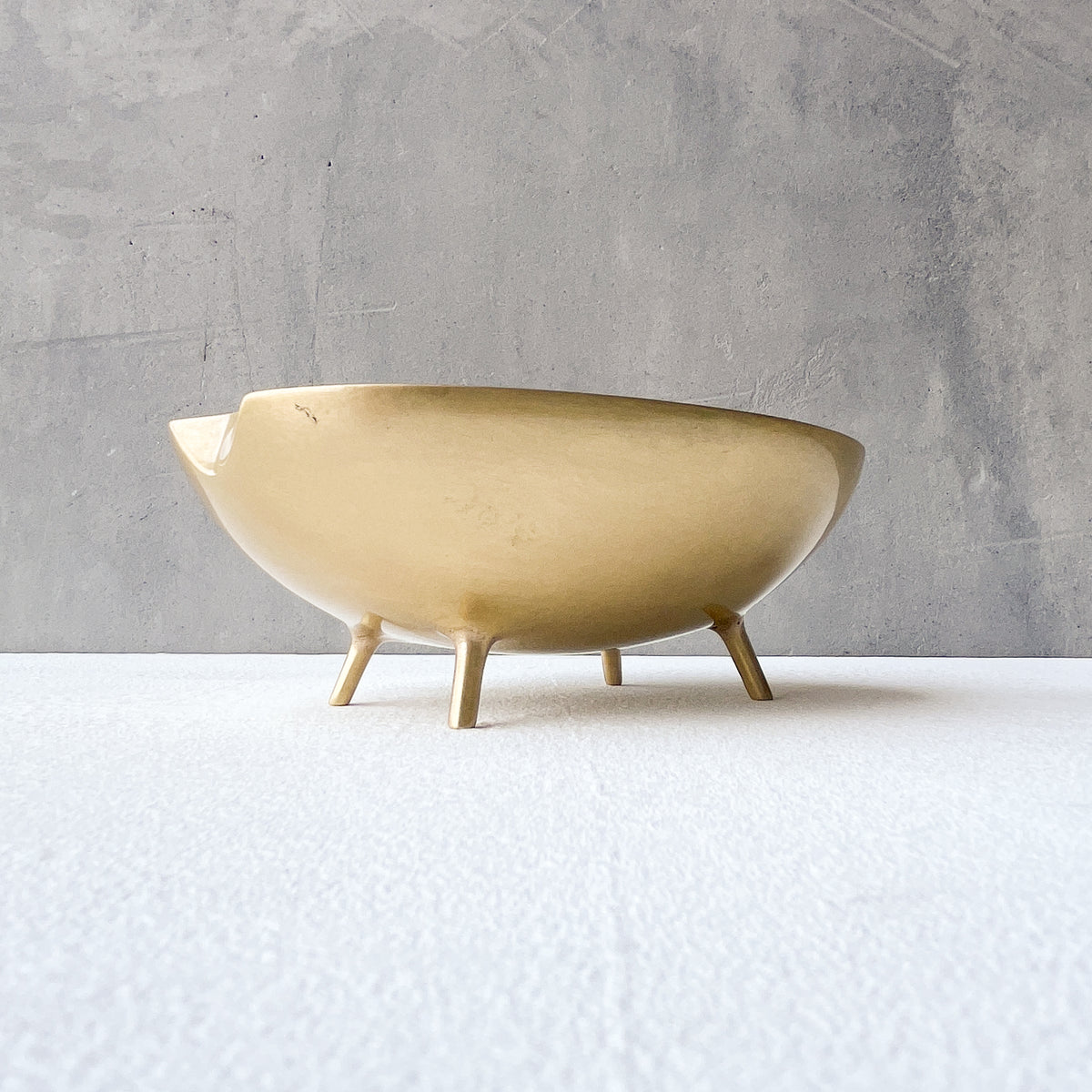 Handcast Brass Bowl With Legs Videpoche