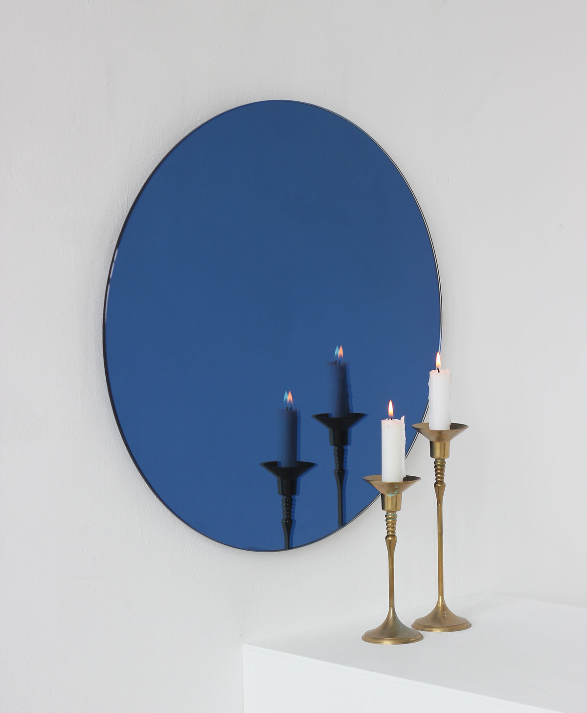 Ex-Display Orbis™ Blue-Tinted Round Contemporary Frameless Mirror with Floating Effect
