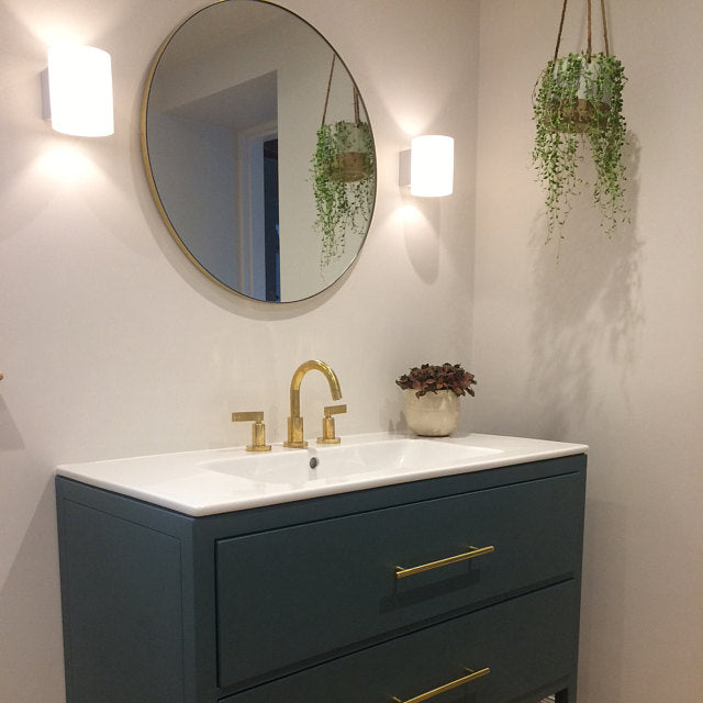 Set of 2 Bespoke Orbis™ Round Minimalist Customisable Mirror with Elegant Brass Frame (600mm)