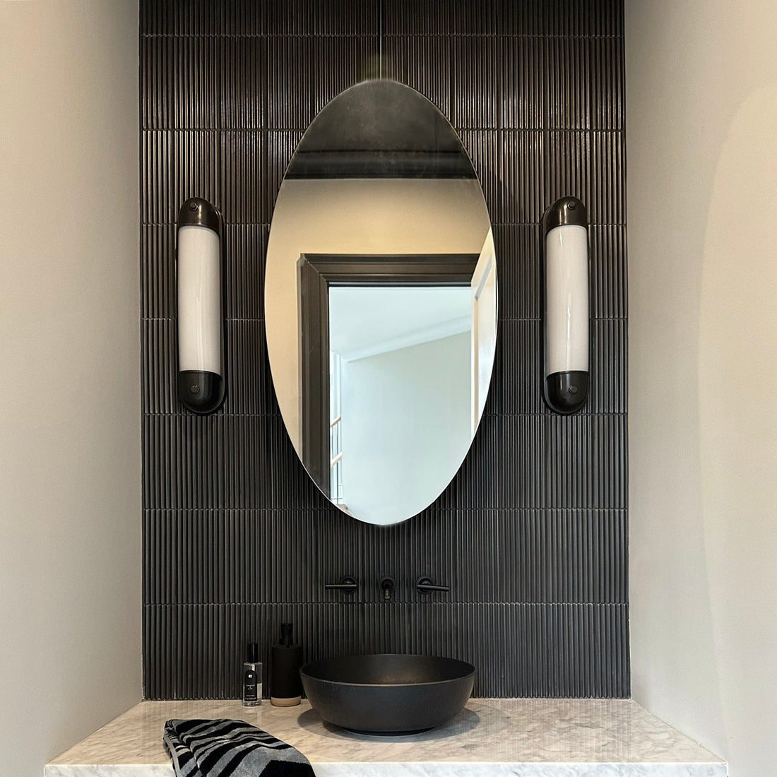 Bespoke Ceiling-Suspended Ovalis™ Mirror