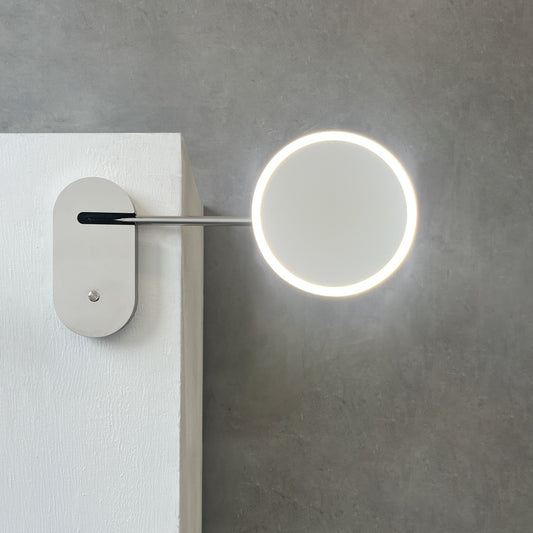 New Lupa Magnifying Make-up Mirror