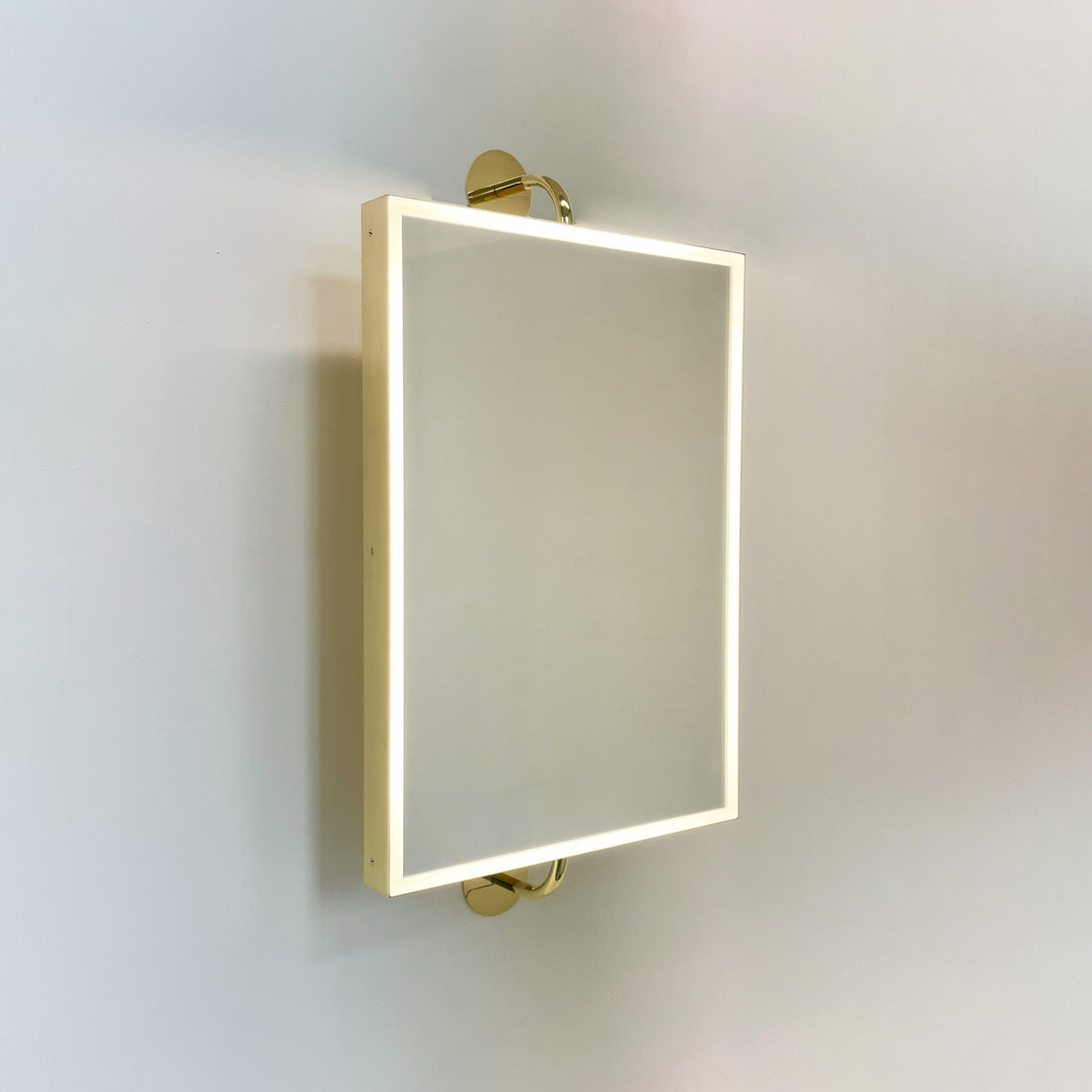 New Illuminated Vorso™ Wall Attached Rotating Rectangular Mirror