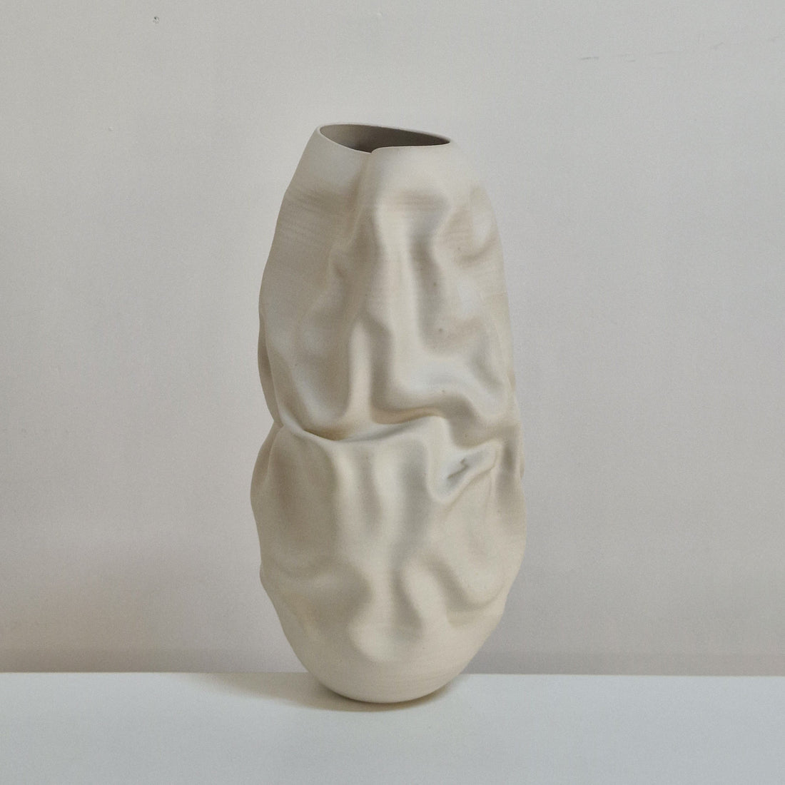 New sculpture vessels by ceramic artist Nicholas Arroyave-Portela