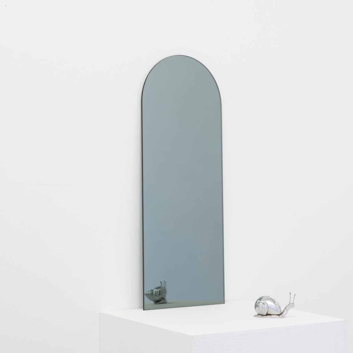 Arcus™ Arched Minimalist Frameless Mirror with a Floating Effect
