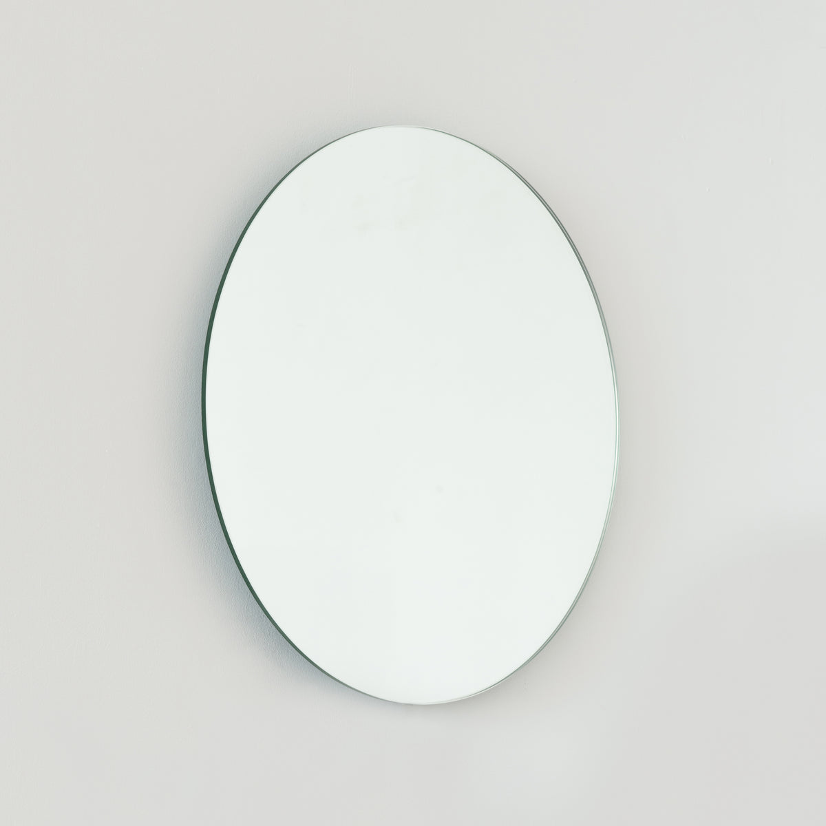 Orbis™ Minimalist Round Frameless Mirror with Floating Effect
