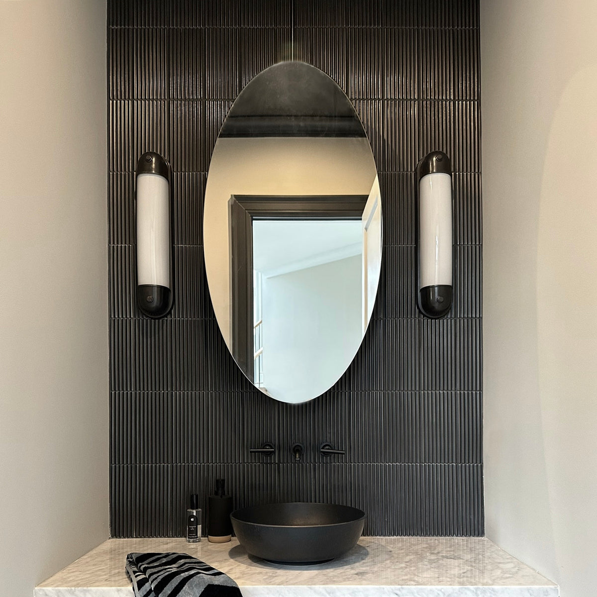 Ovalis™ Ceiling Suspended Pendant Mirror with a Modern Matte Black Frame