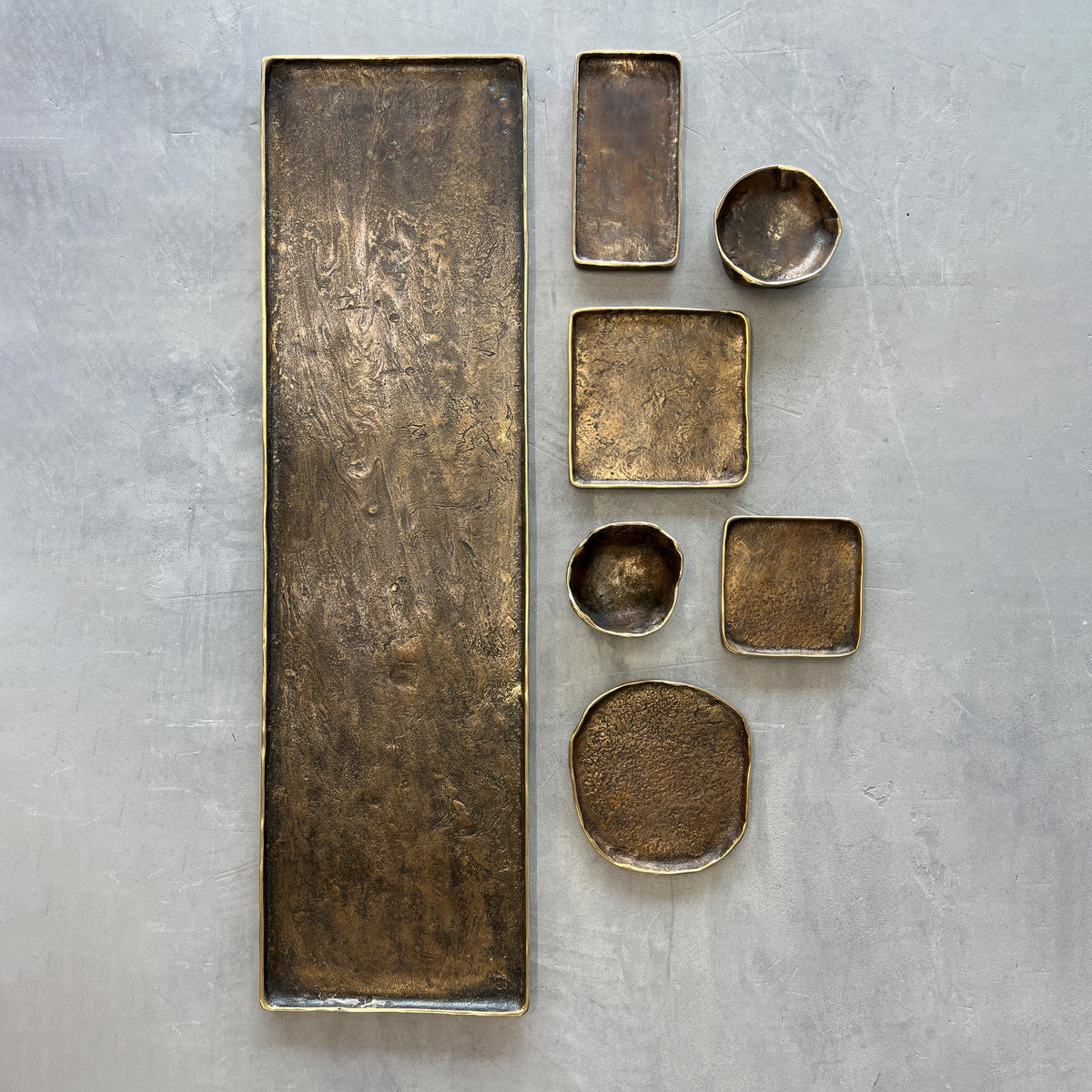 Wabi Sabi Decorative Bronze Vide-poche Trays Collection