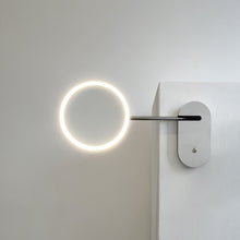 Lupa™ Magnifying Makeup Mirror with Front Illumination