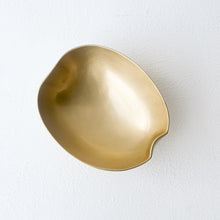 Handcast Brass Bowl With Legs Videpoche