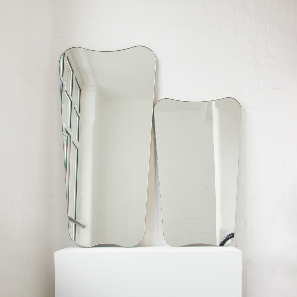 Mid-century Inspired Freeform Mirror with Minimalist Brass Frame - Vintage N.2