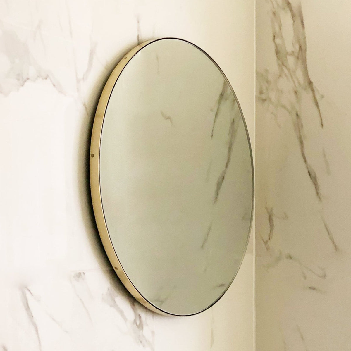 Set of 2 Bespoke Orbis™ Round Minimalist Customisable Mirror with Elegant Brass Frame (600mm)