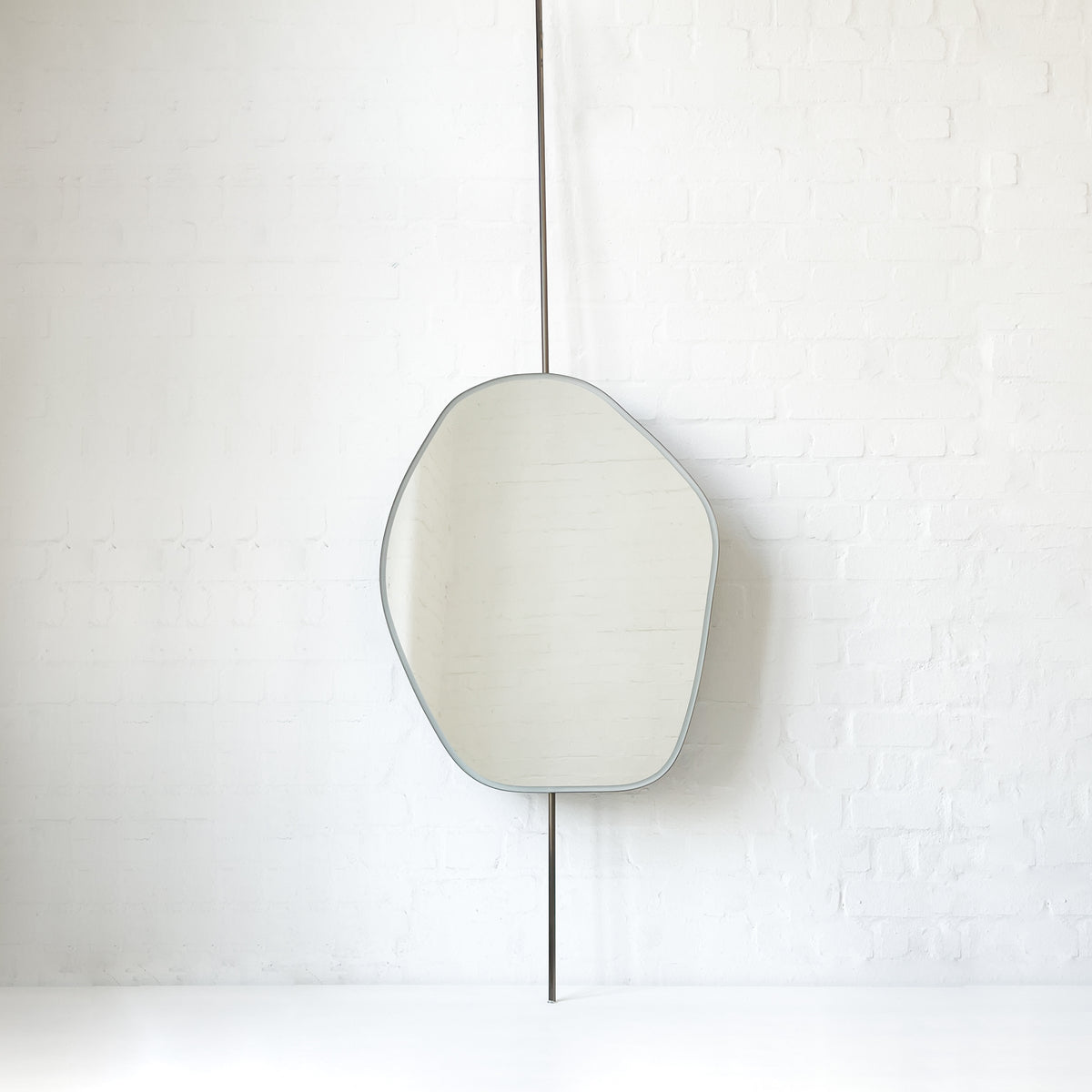 Countertop-to-Ceiling Roca Freeform Illuminated Mirror with Bronze Patina Brass Frame