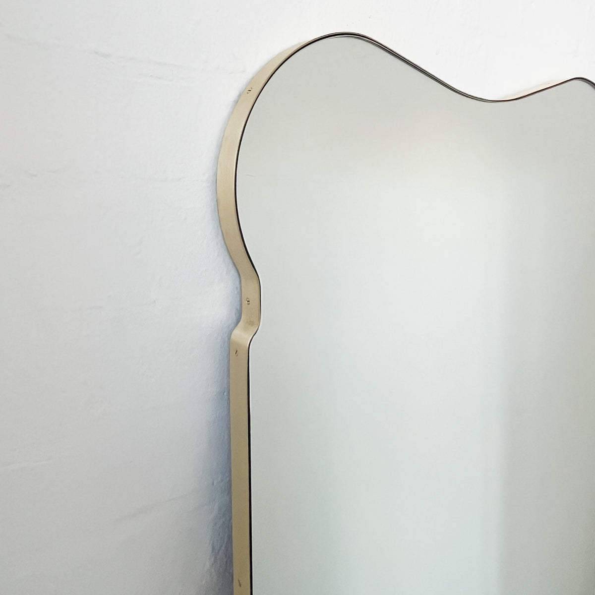 Mid-century style Freeform Mirror with Brass Frame - Vintage N.5