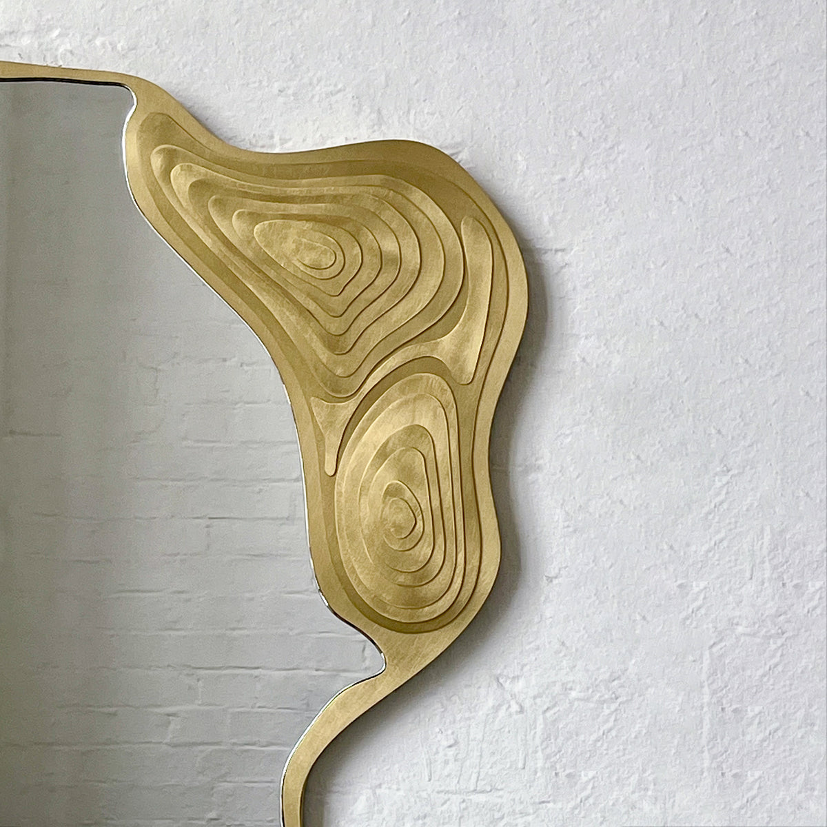 Omalo™ Special Edition Mirror with a Delicately Handcrafted Brass Frame