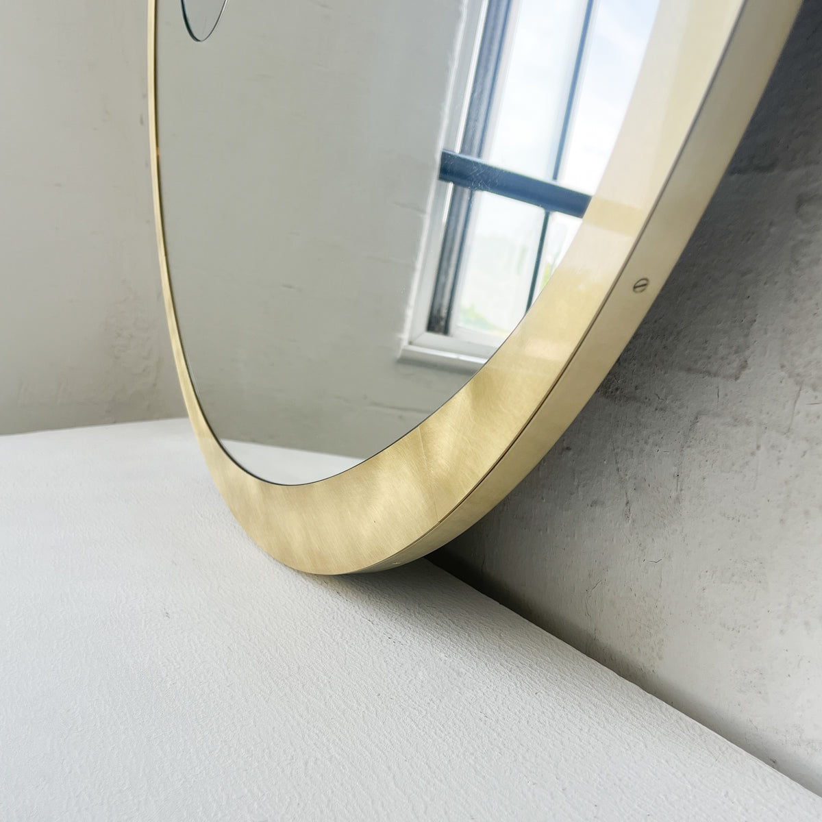 Round Mirror with Integrated Magnifying Mirror and Decorative Brass Full Frame