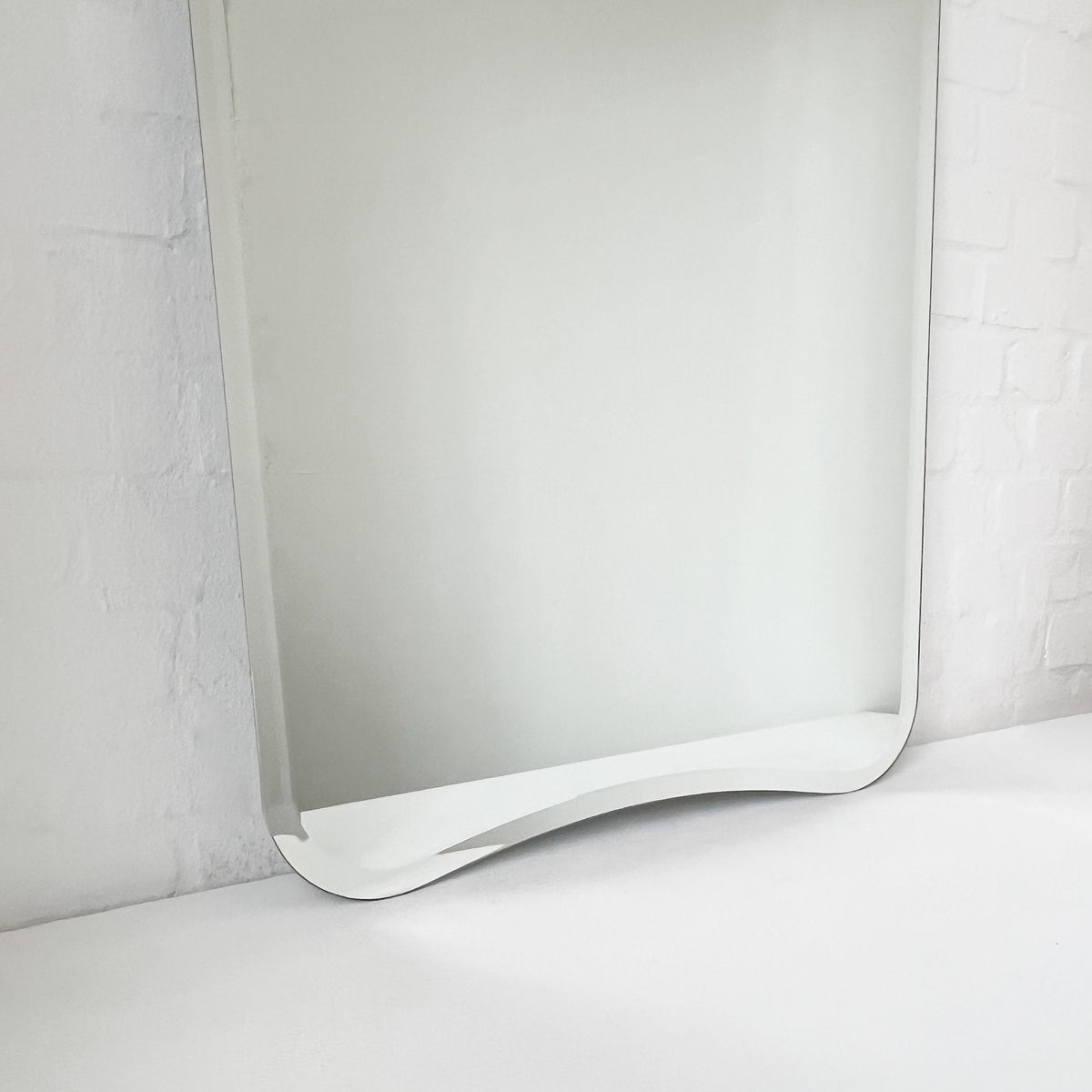 Mid-Century-Inspired Frameless Freeform Mirror with a Bevel - Vintage N.2
