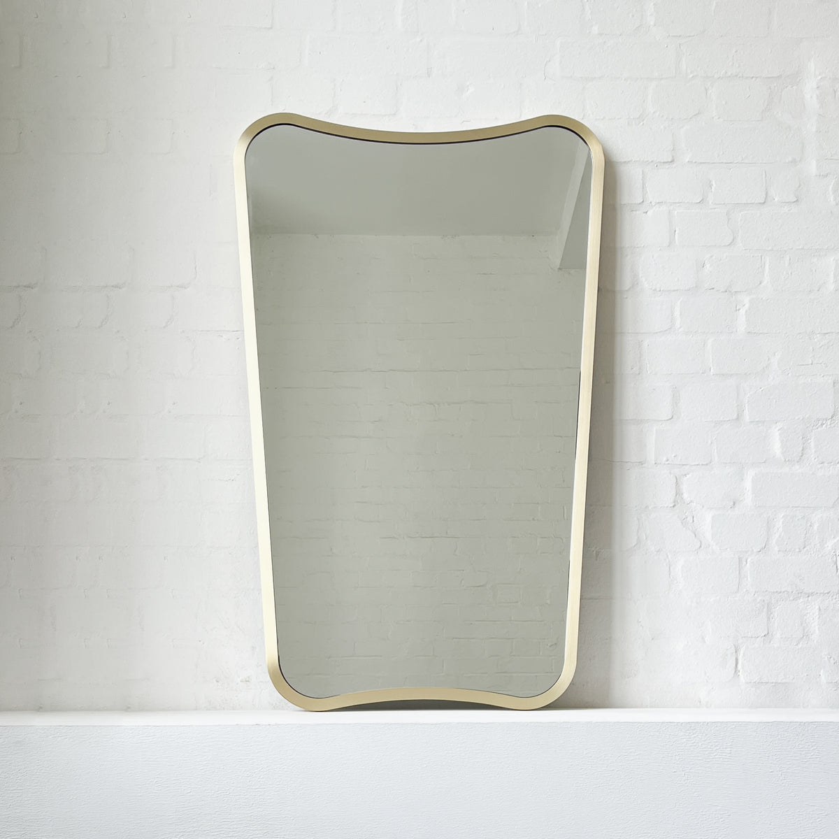 Mid-century style Freeform Wall Mirror with Brass Full Frame - Vintage N.2