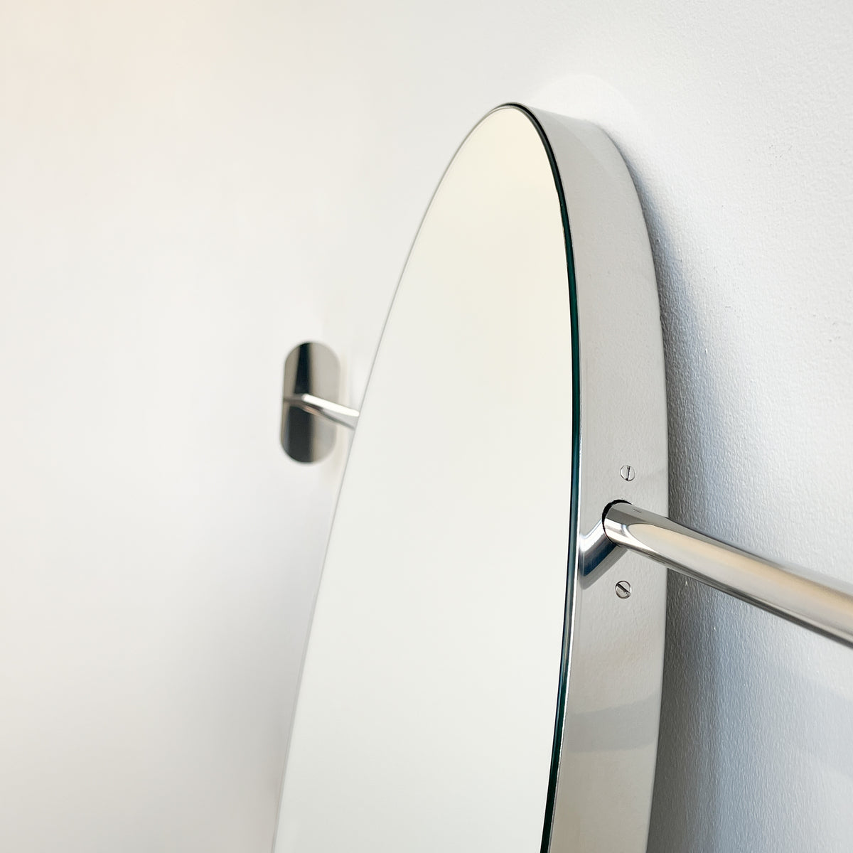 Wall to Wall Handcrafted Oval Mirror with Minimalist Frame