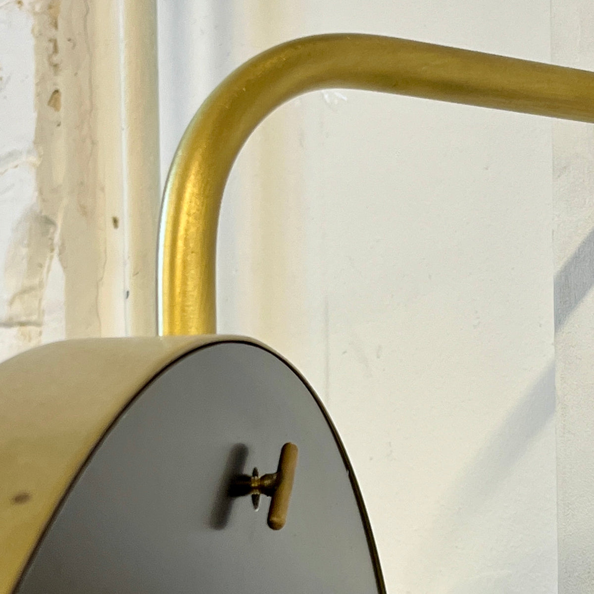 Vorso™ Wall Attached Rotating Round Modern Mirror with Brass Frame