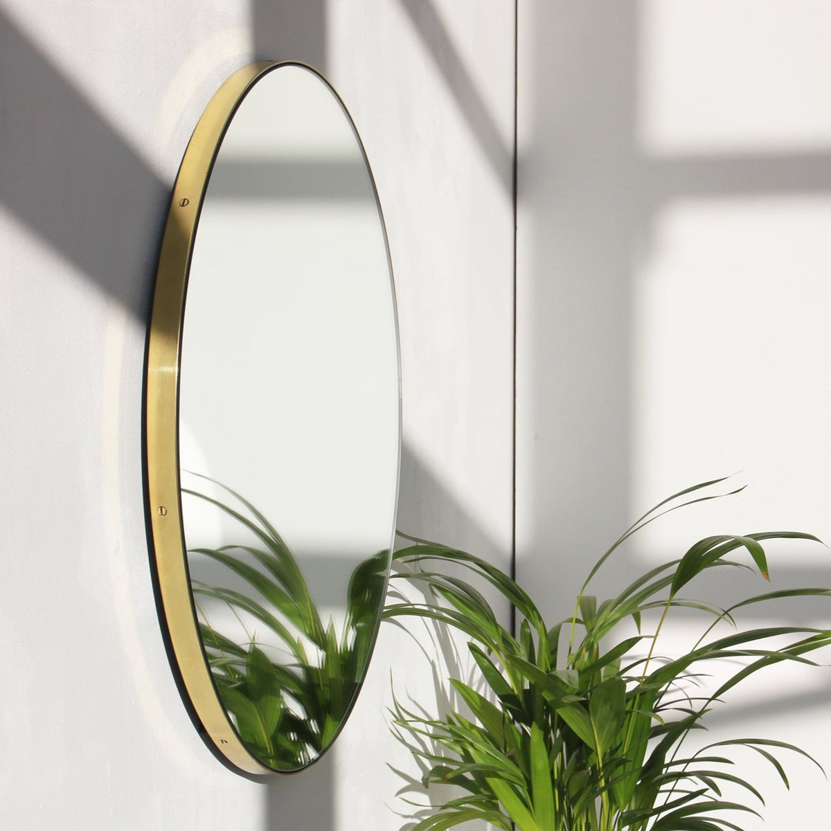 Set of 2 Bespoke Orbis™ Round Minimalist Customisable Mirror with Elegant Brass Frame (600mm)