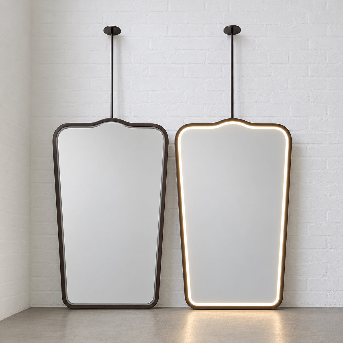 Set of two Mid-century-inspired Ceiling-Suspended Illuminated Mirror with Bronze Patina Frame - Vintage N.4