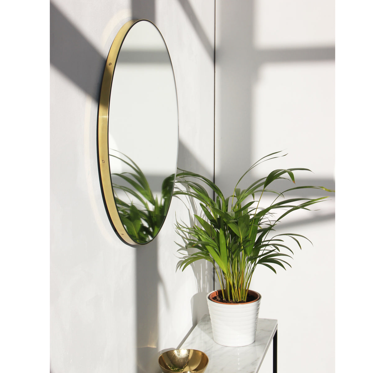 Set of 2 Bespoke Orbis™ Round Minimalist Customisable Mirror with Elegant Brass Frame (600mm)
