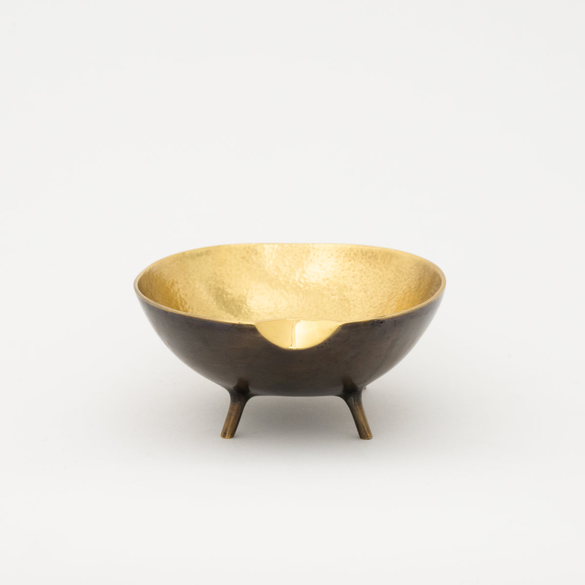 Brass Bowl With Legs, Vide-poche