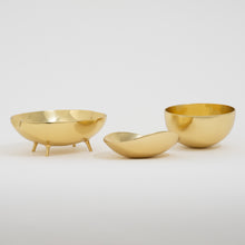 Set of three Polished Brass Decorative Bowls, Vide-poche