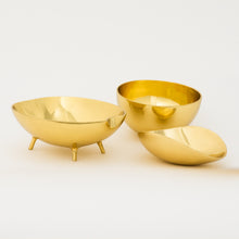 Set of three Polished Brass Decorative Bowls, Vide-poche