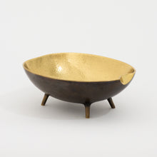 Brass Bowl With Legs, Vide-poche