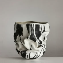 Medium White Dehydrated Form, Unique Ceramic Sculpture Vessel N.62, Objet d'Art