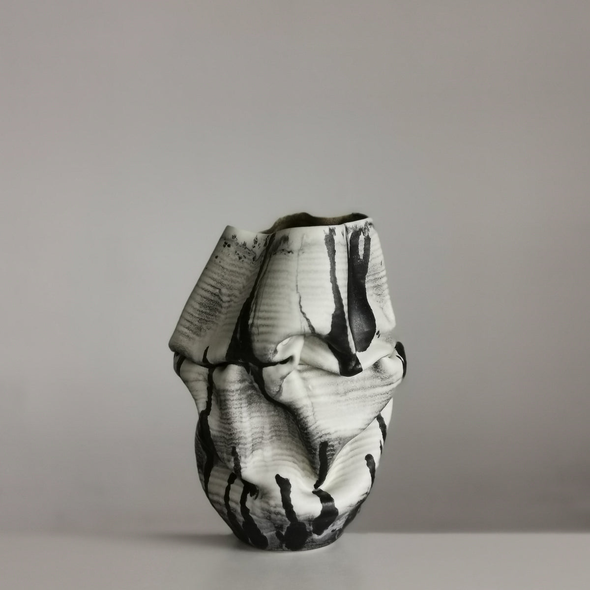 White Dehydrated Form Black Marking, Unique Ceramic Sculpture Vessel N.75, Objet d'Art