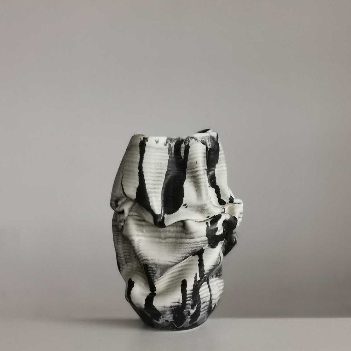 White Dehydrated Form Black Marking, Unique Ceramic Sculpture Vessel N.75, Objet d'Art