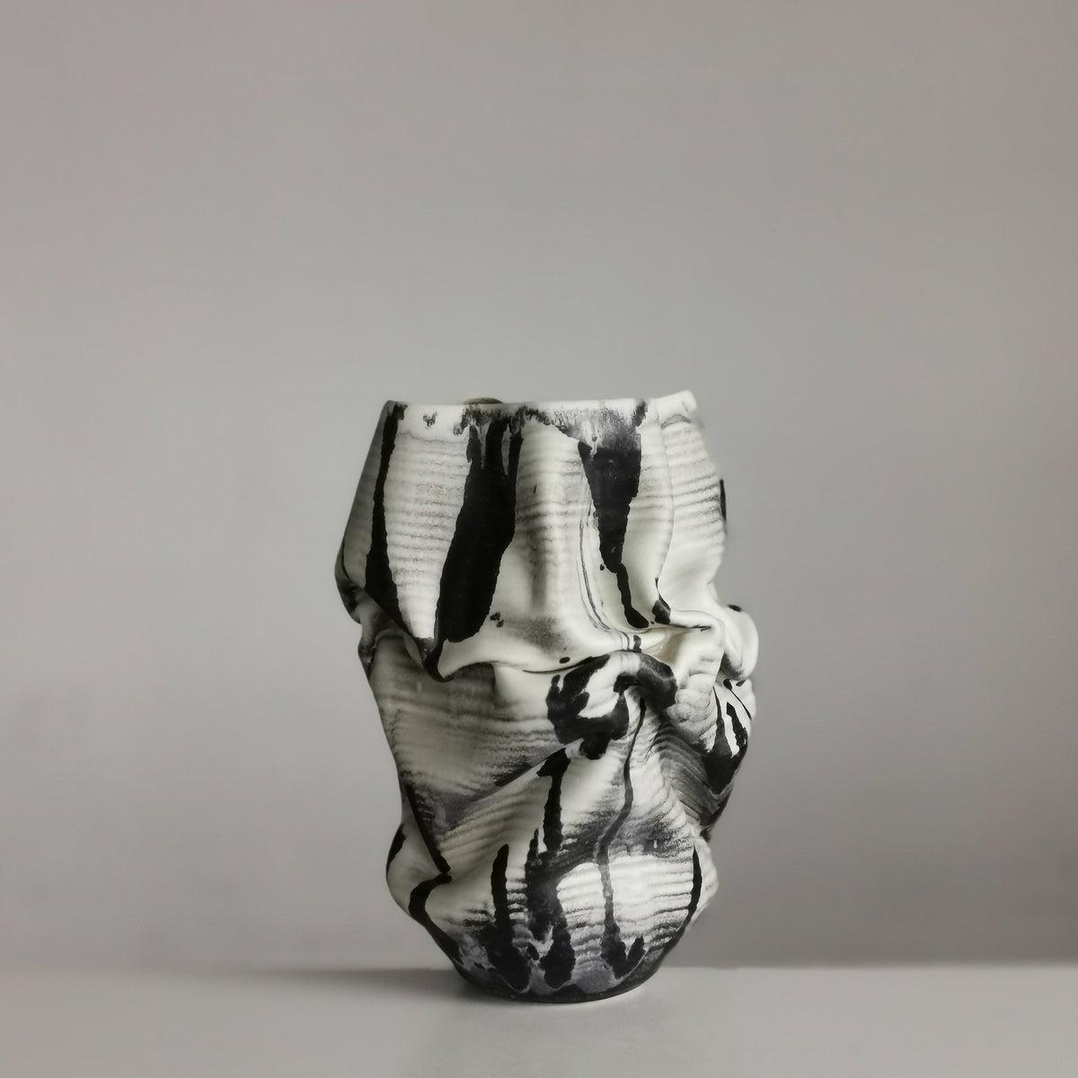 White Dehydrated Form Black Marking, Unique Ceramic Sculpture Vessel N.75, Objet d'Art