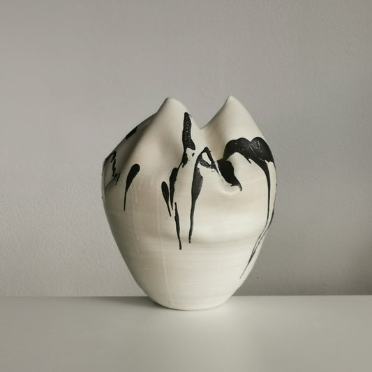 White Undulating Form with Expressive Markings, Unique Ceramic Sculpture Vessel N.79, Objet d'Art