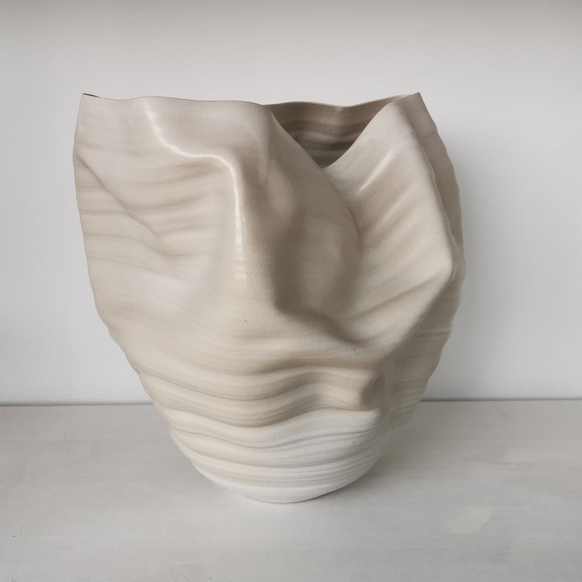 White Ribbed Undulating Form v2 N.22, Ceramic Sculpture, Objet D'Art